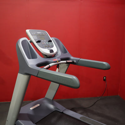 Precor TRM 833 Treadmill w/P30 console (Remanufactured)