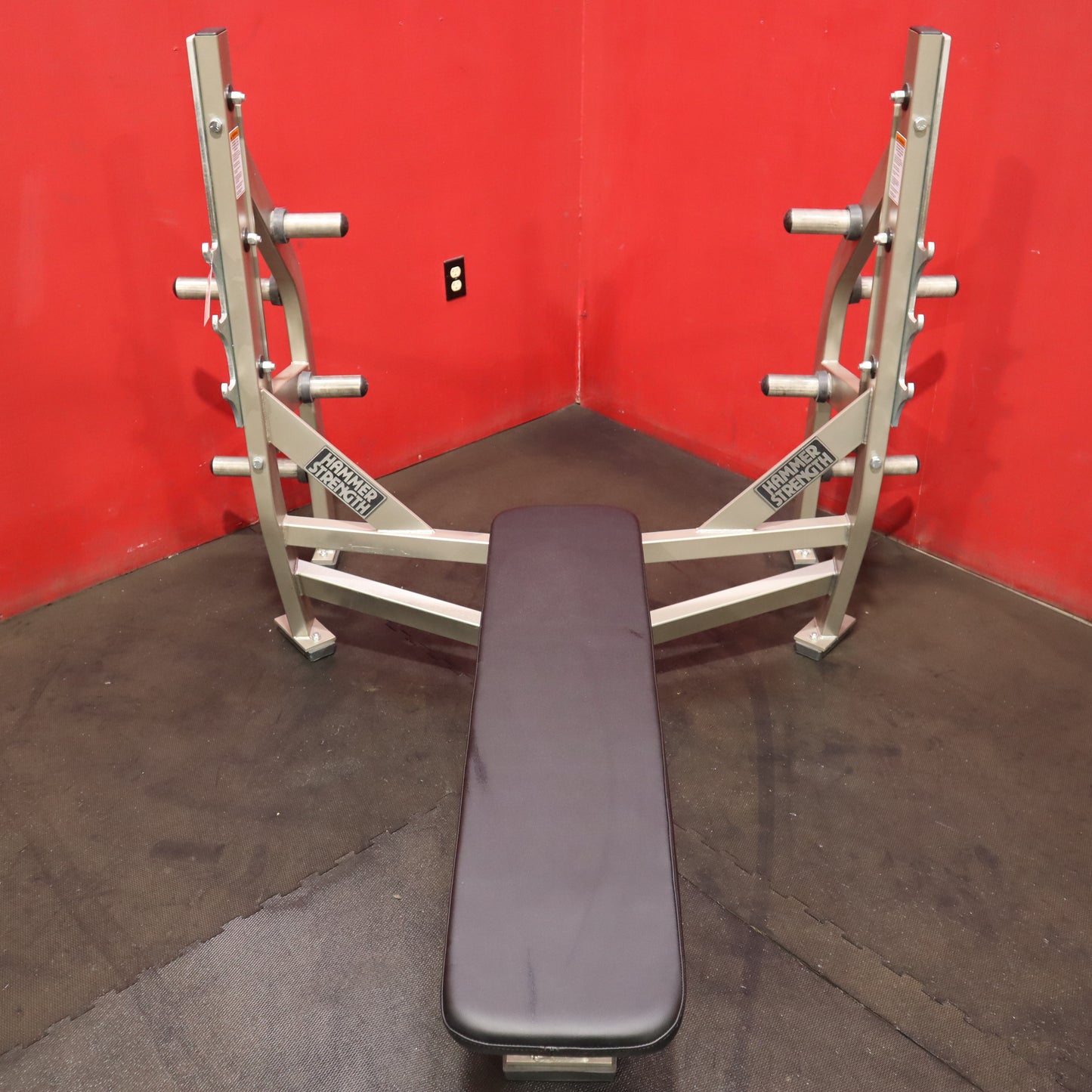 Hammer Strength Olympic Flat Bench (Refurbished)