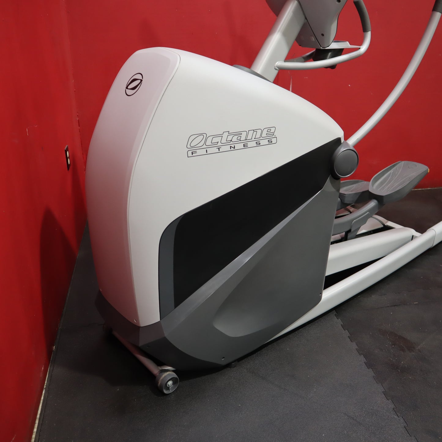 Octane Fitness XT4700 (Refurbished)