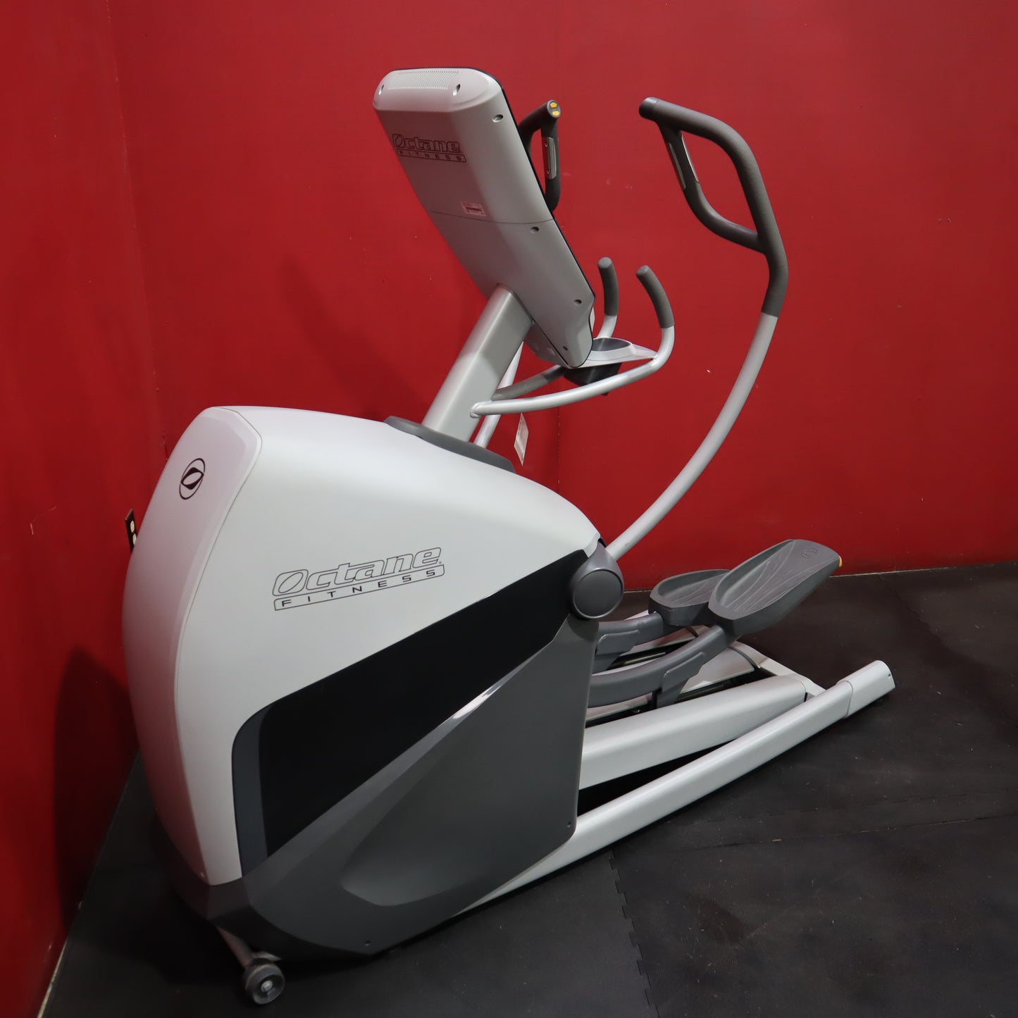 Octane Fitness XT4700 (Refurbished)