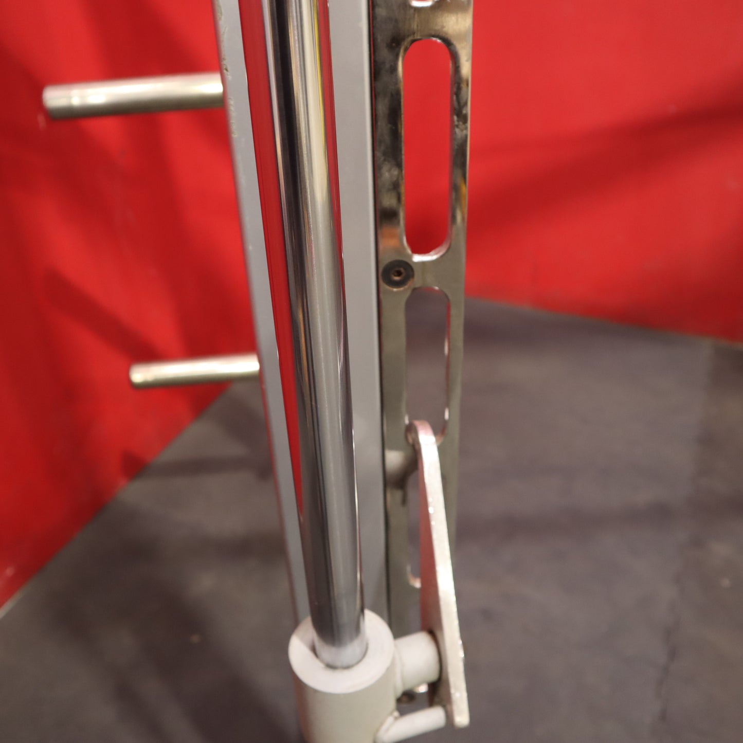 Tuff Stuff Smith Machine (Refurbished)