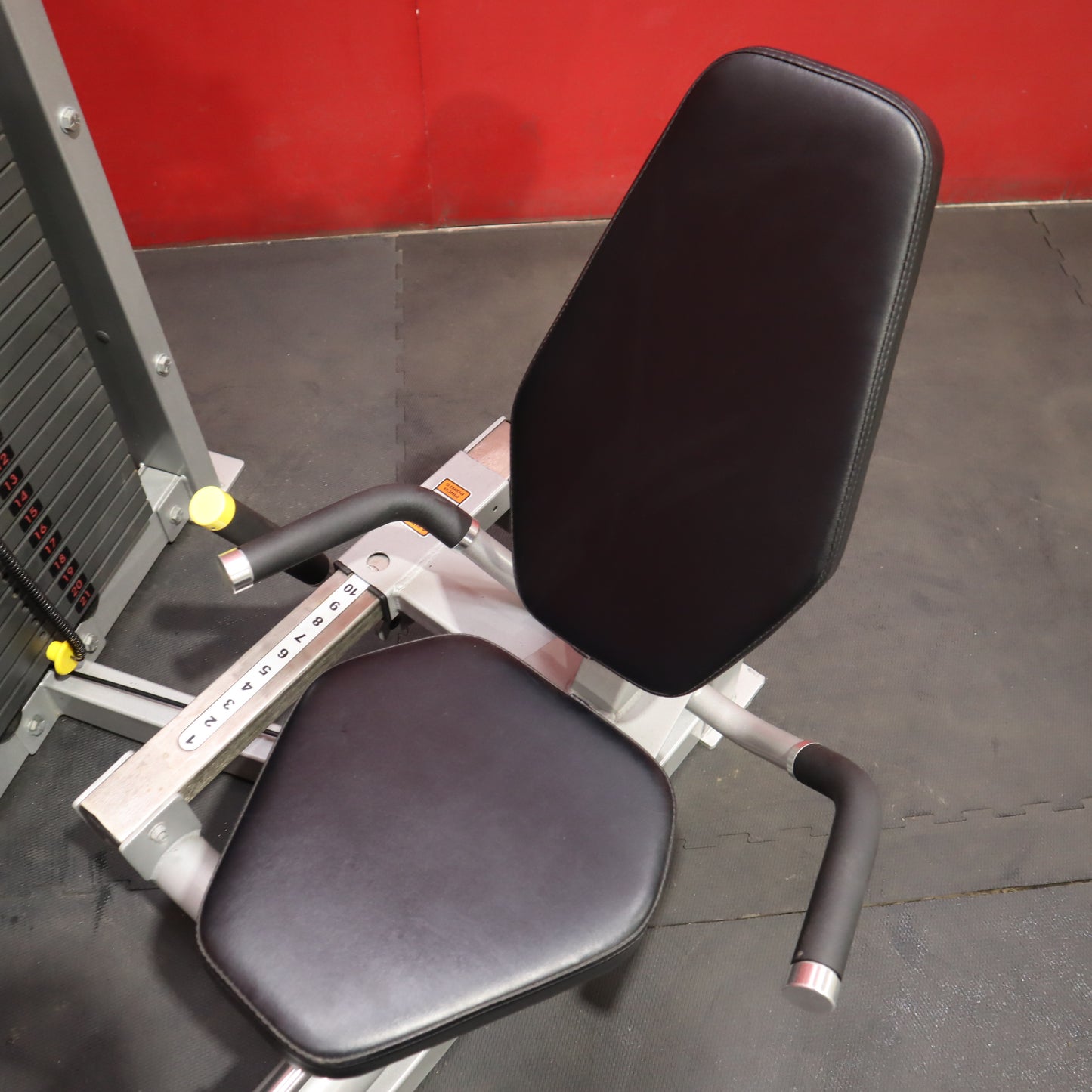 Hoist HD-1610 Toe Raise/Leg Press (Refurbished)