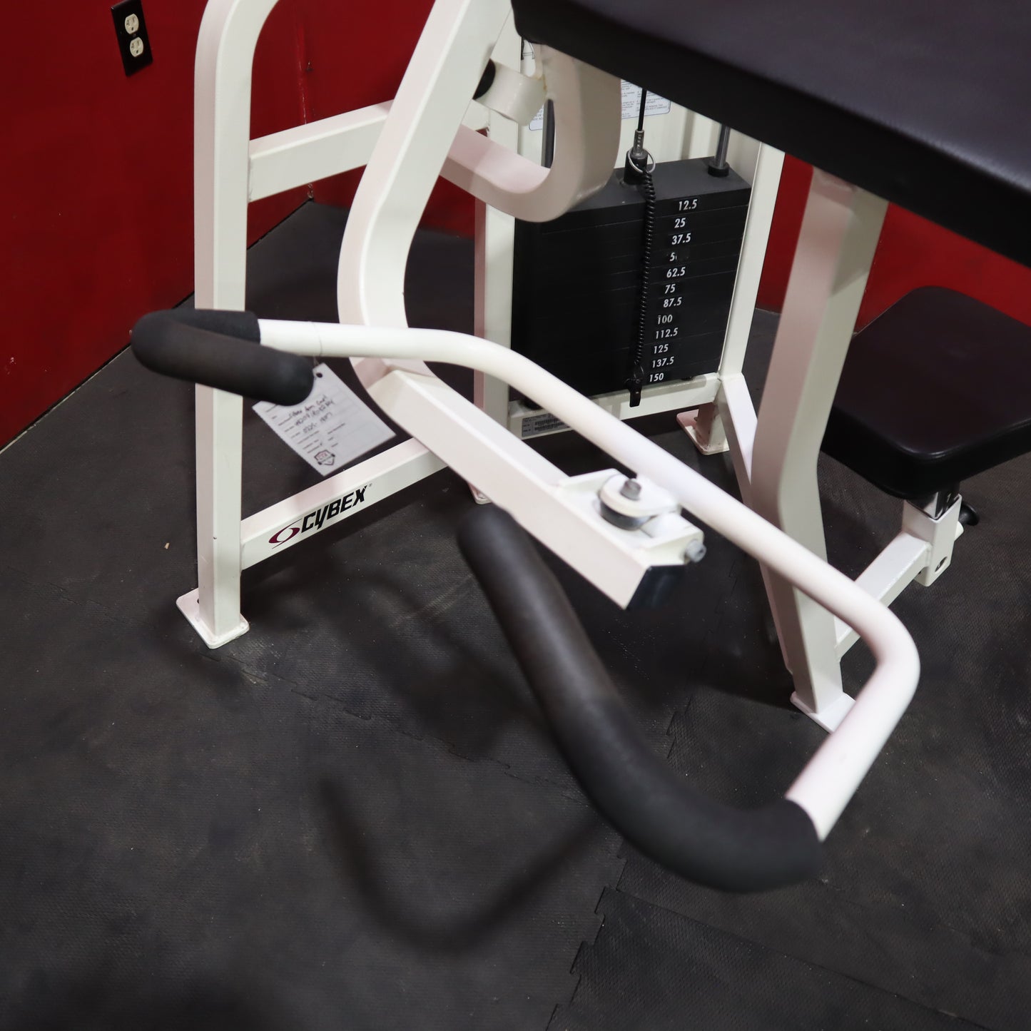 Cybex VR2 Arm Curl (Refurbished)