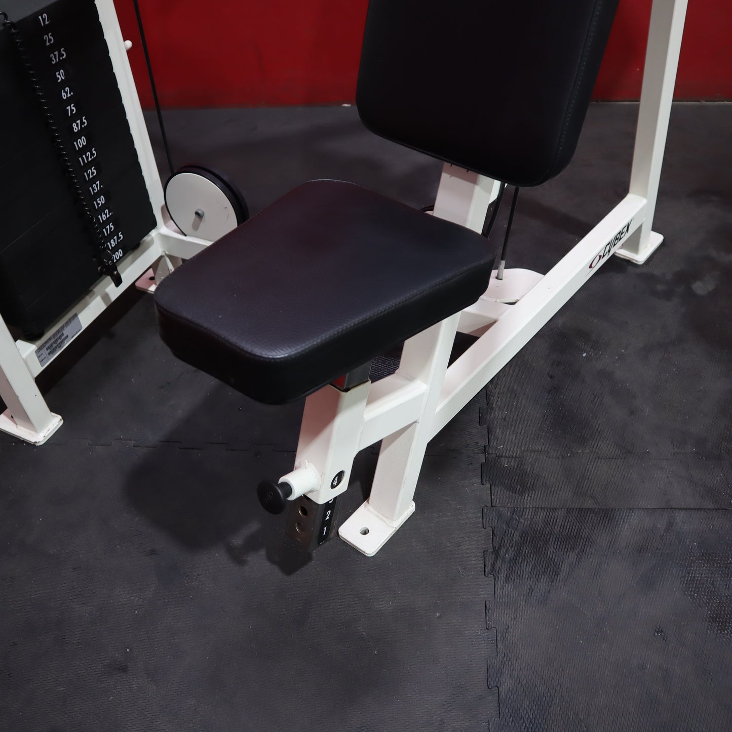 Cybex VR2 Overhead Press (Refurbished)