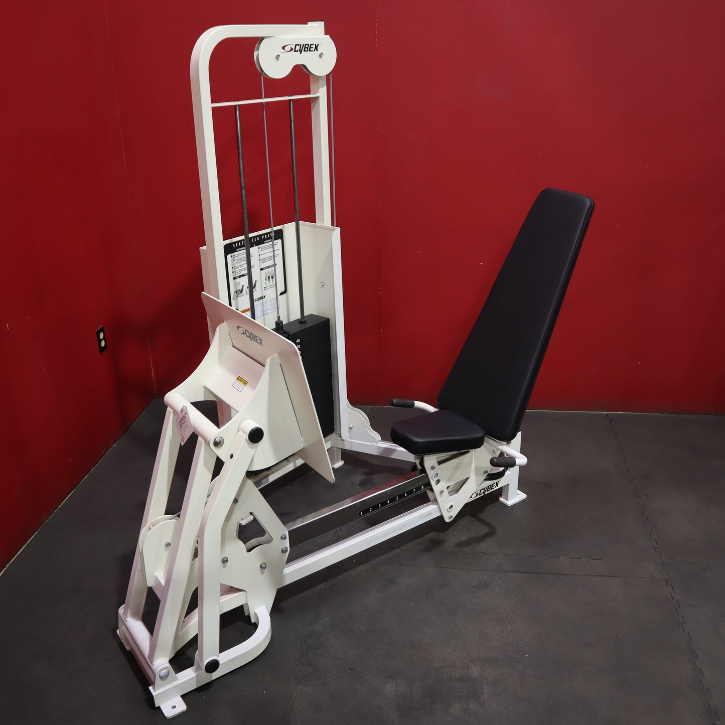 Cybex VR2 Seated Leg Press (Refurbished)