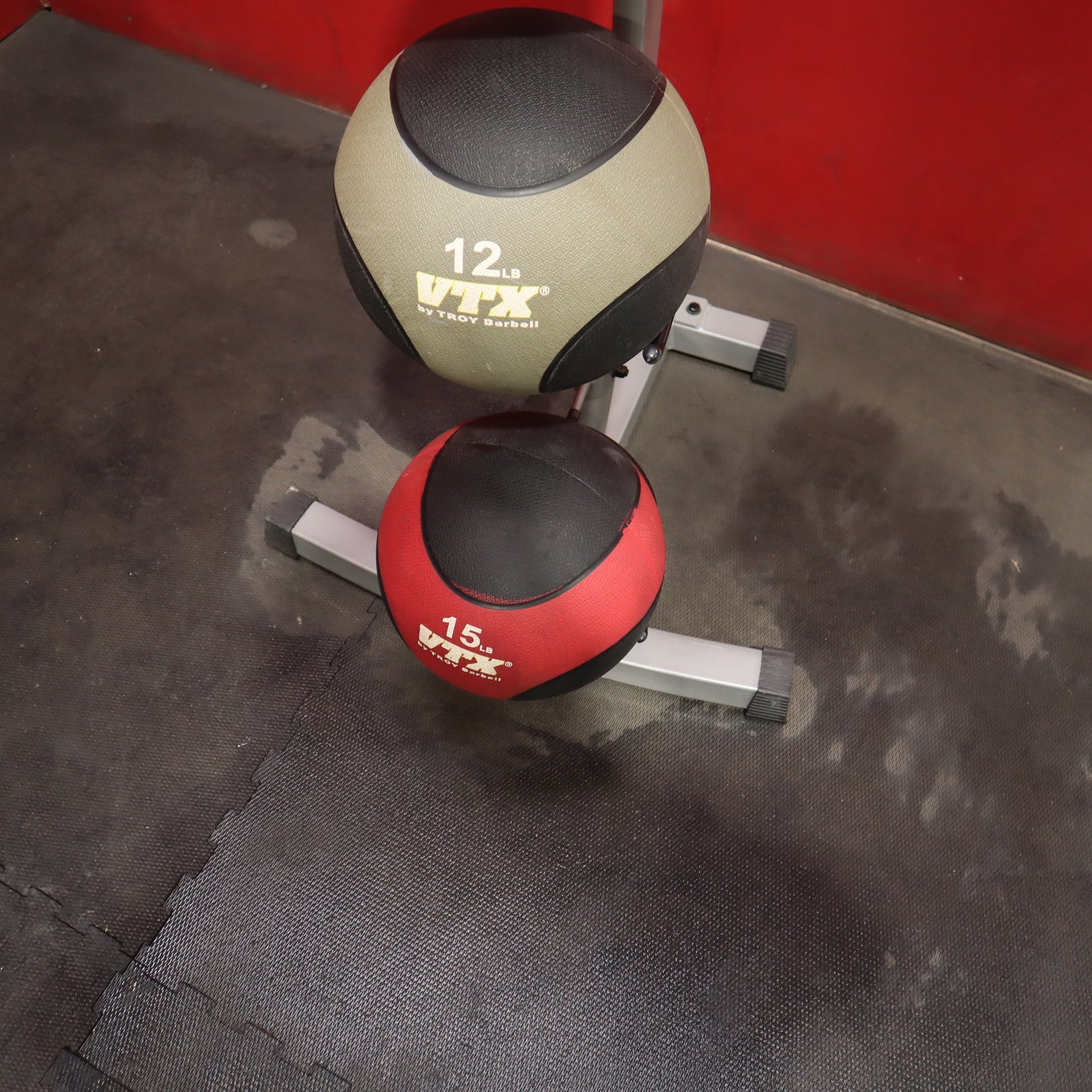 Medicine Ball Tree Rack Set 4-15 lbs (Refurbished)