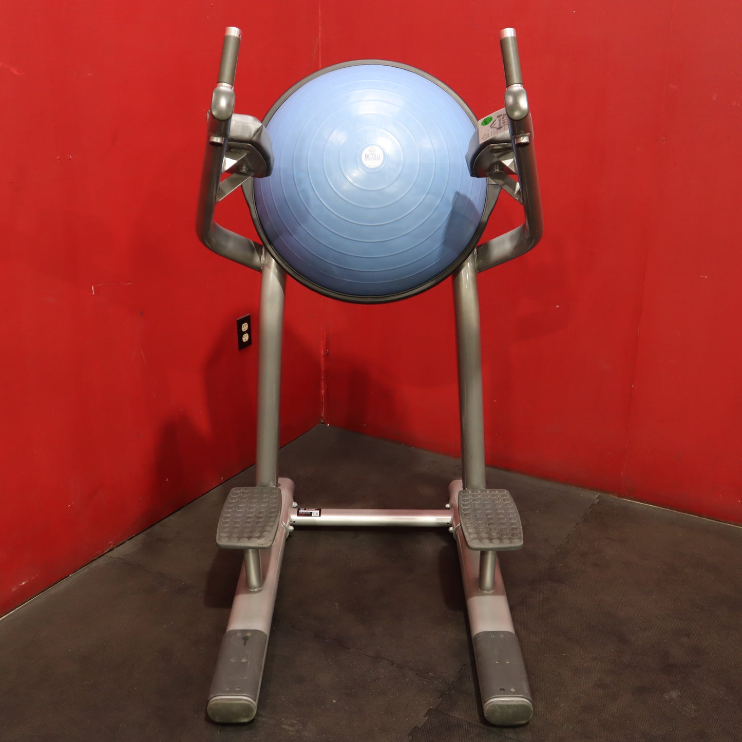 Life Fitness Vertical Knee Raise BOSU (Refurbished)