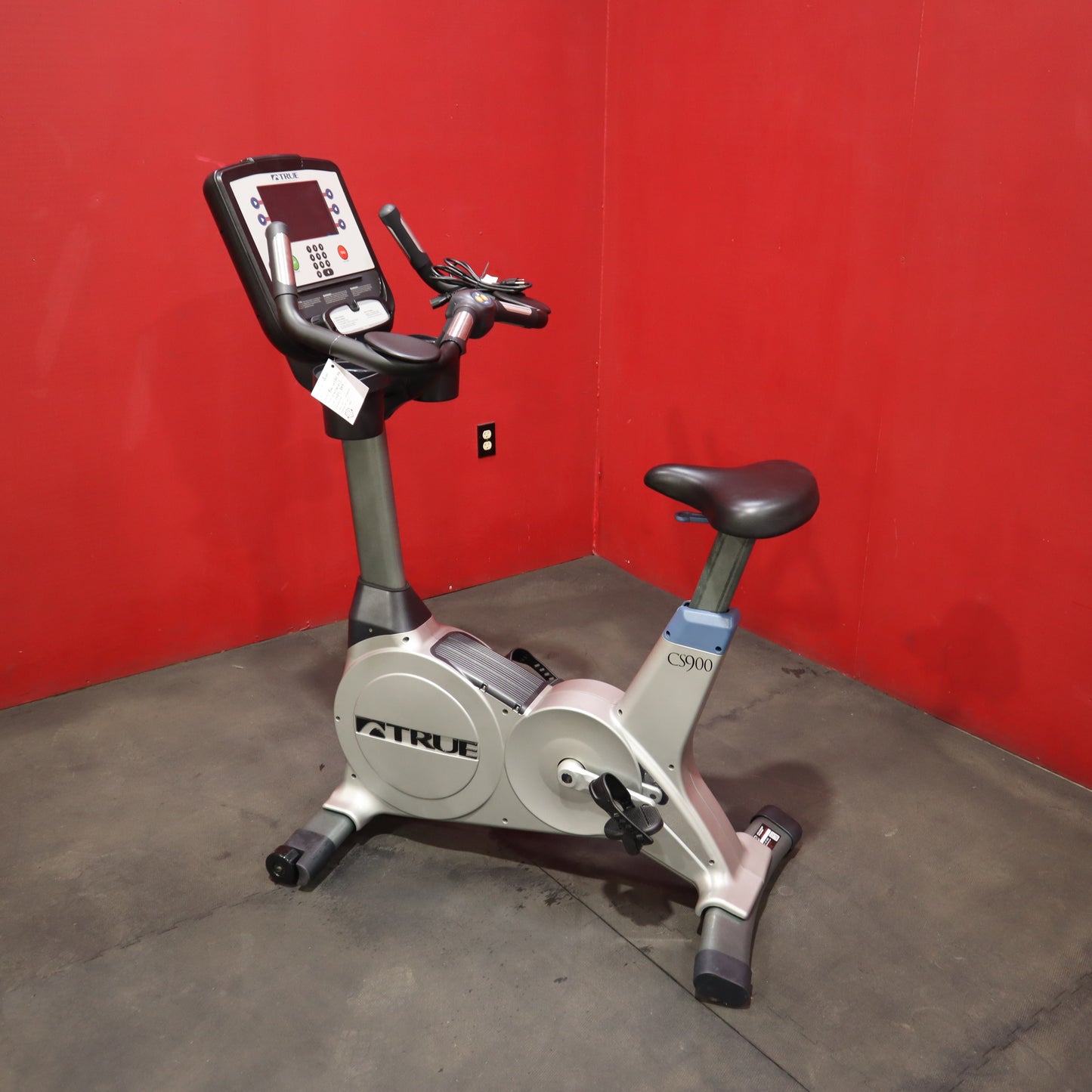 True Fitness CS900 Upright Bike (Refurbished)