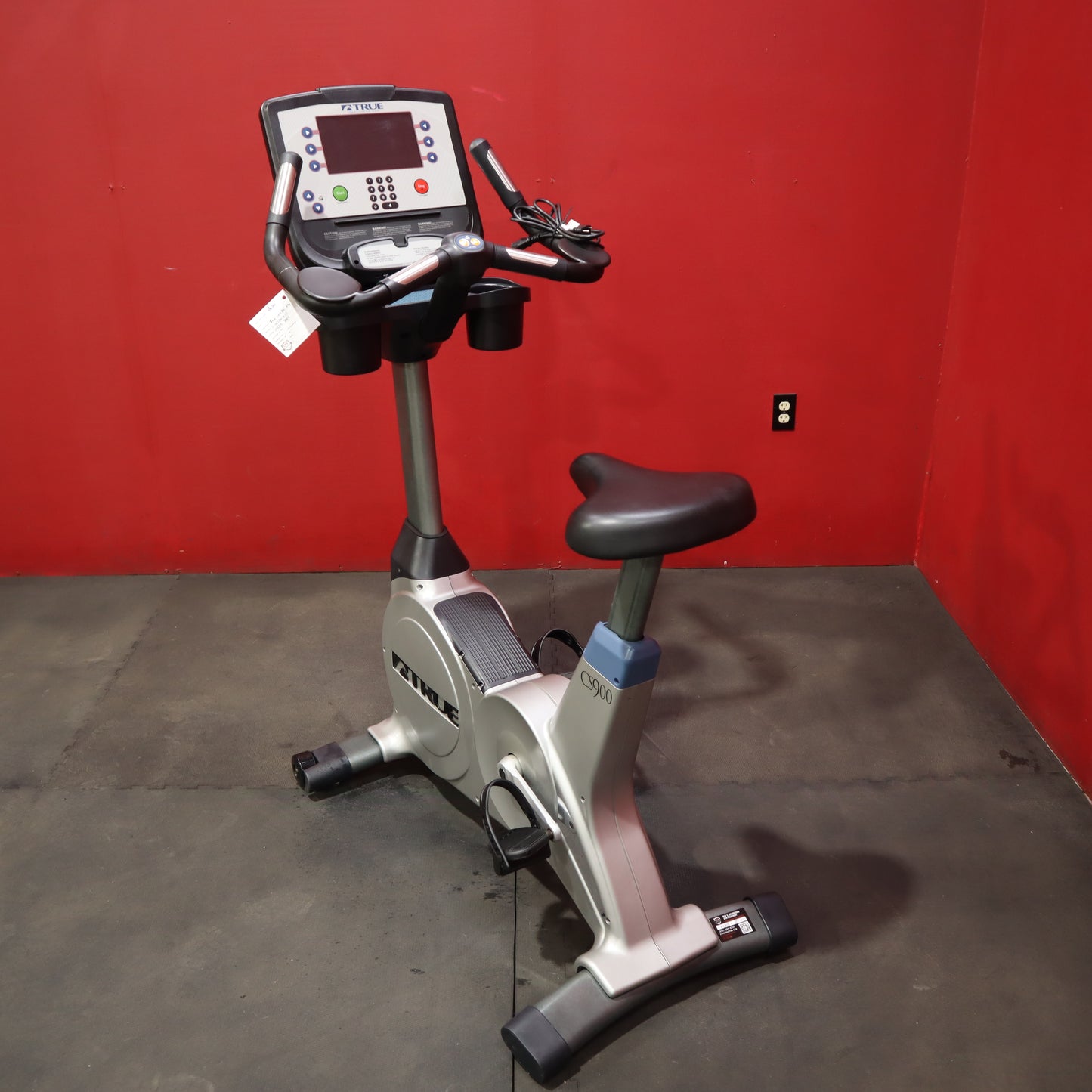 True Fitness CS900 Upright Bike (Refurbished)