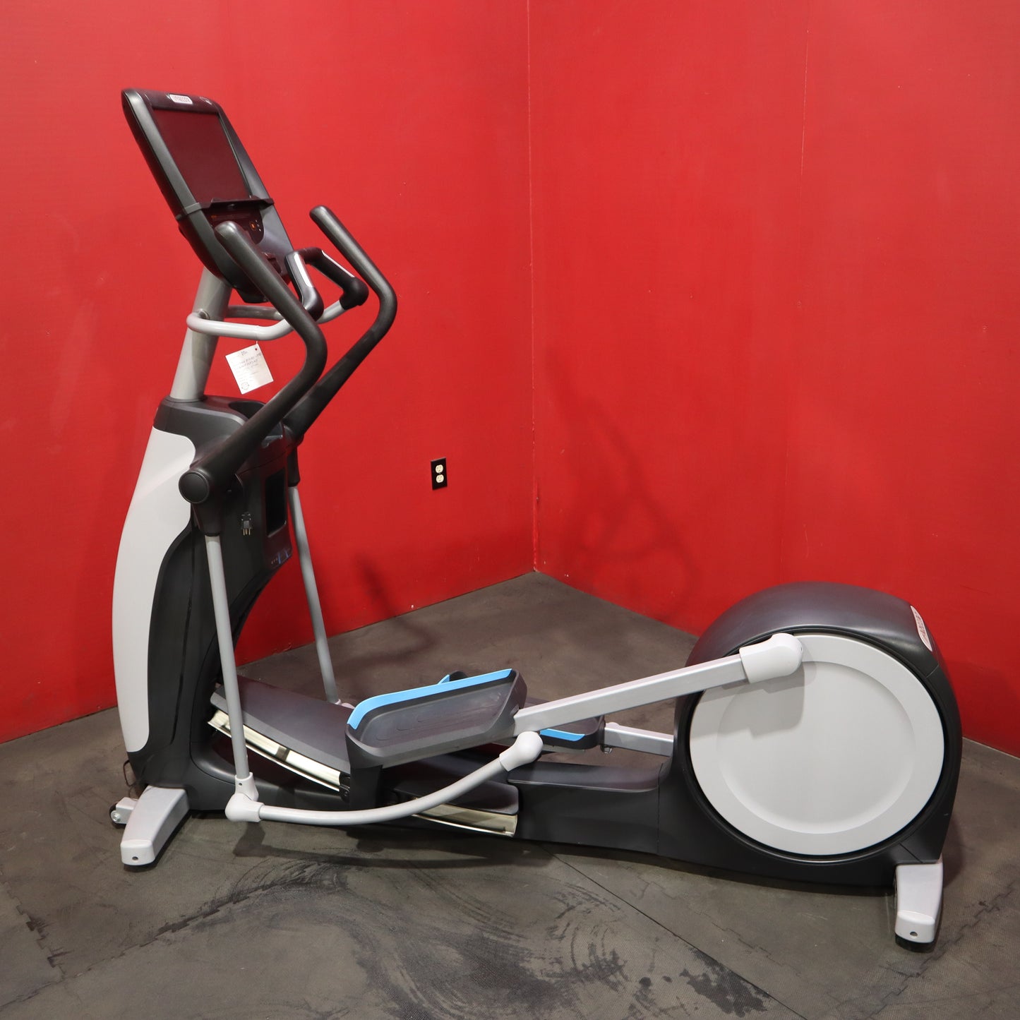 True Fitness XCS900 entrenador elíptico (reformado)