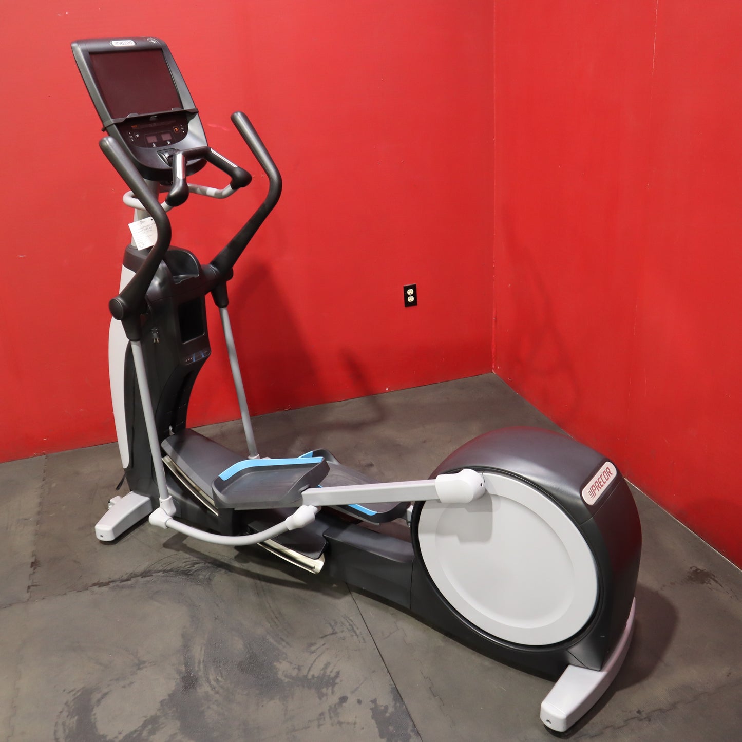 True Fitness XCS900 entrenador elíptico (reformado)