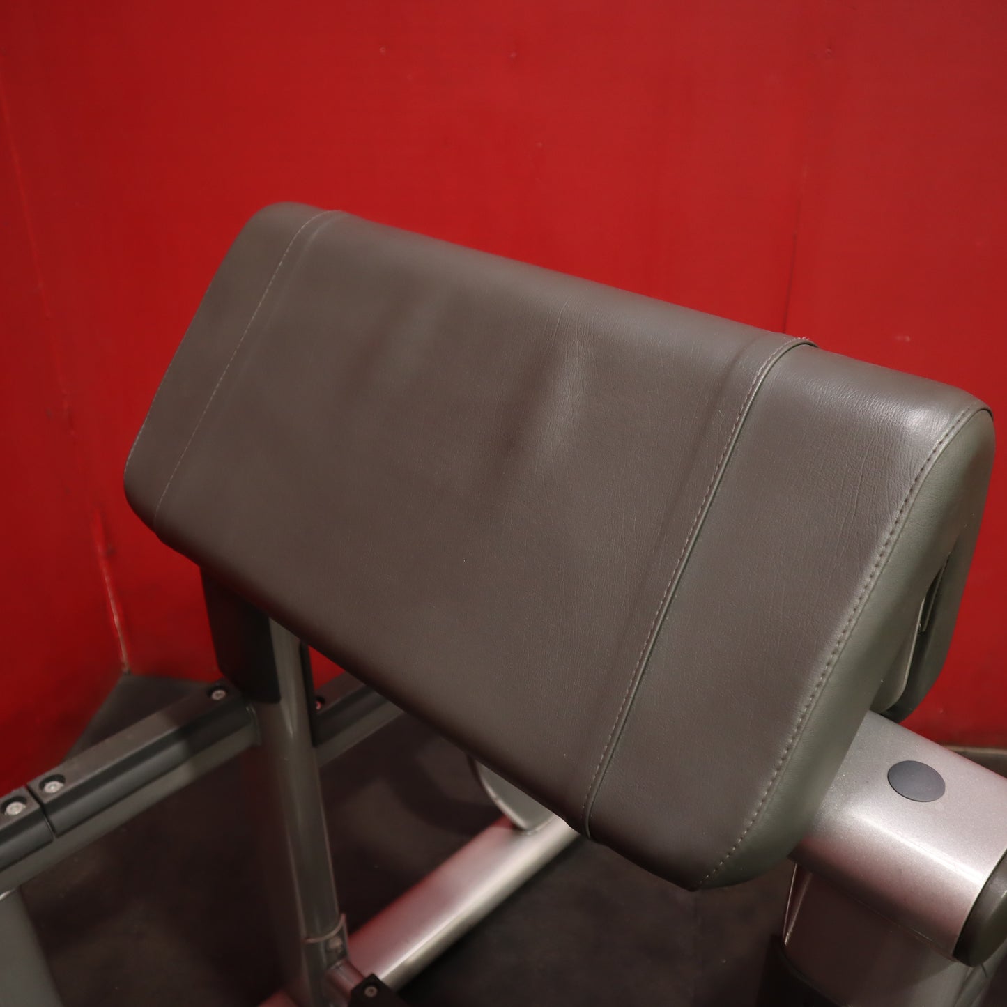 Life Fitness Arm Curl Bench (Refurbished)