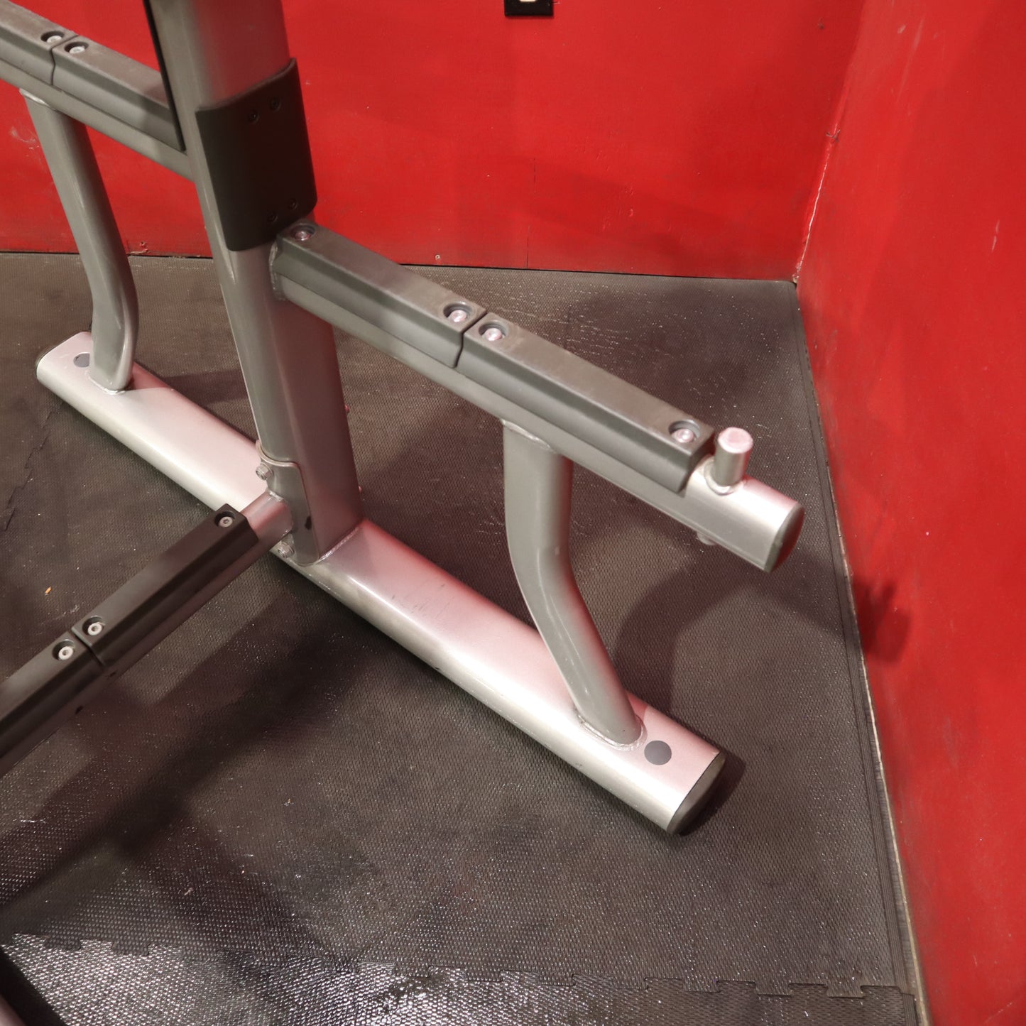 Life Fitness Arm Curl Bench (Refurbished)