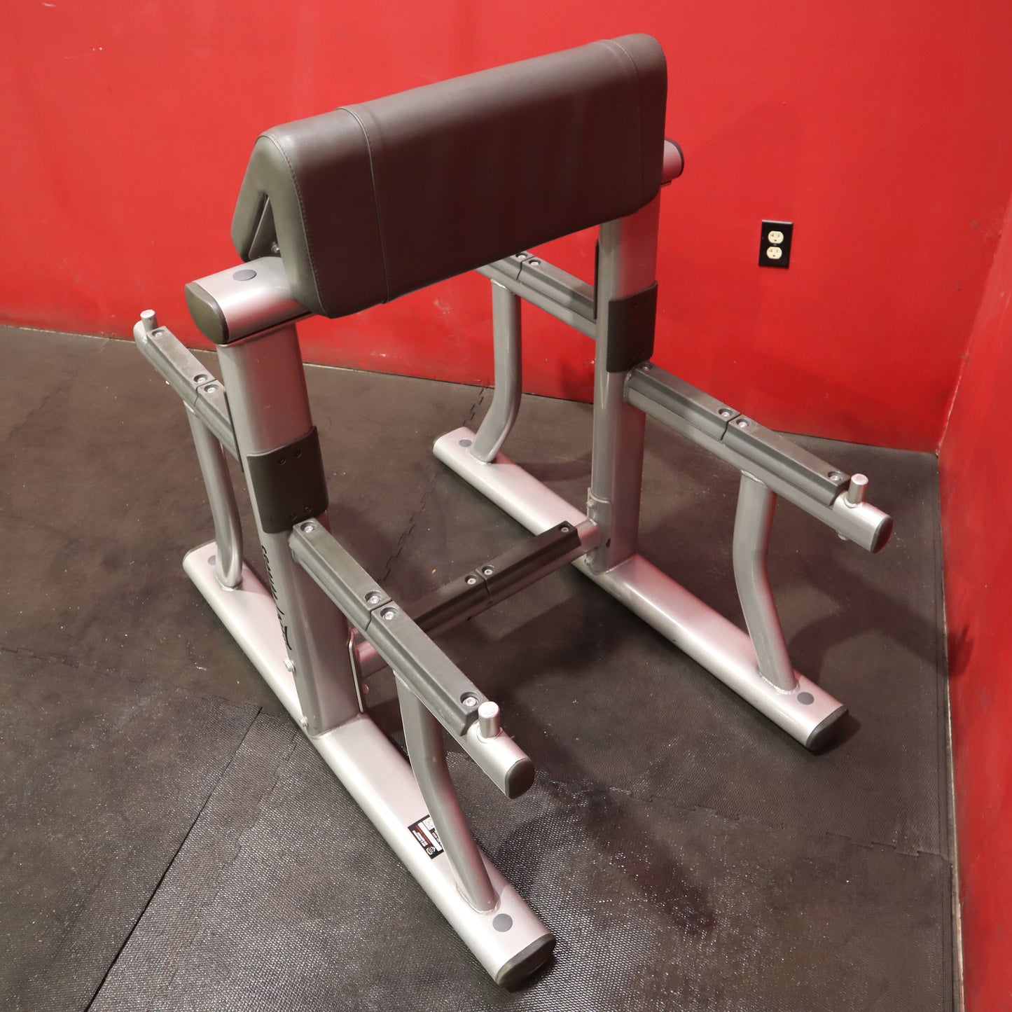 Life Fitness Arm Curl Bench (Refurbished)