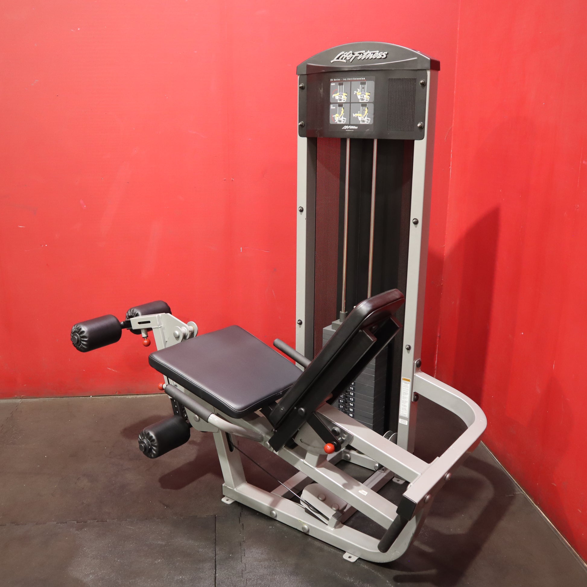 Life Fitness Fit Series Leg Extension/Leg Curl (Remanufactured)
