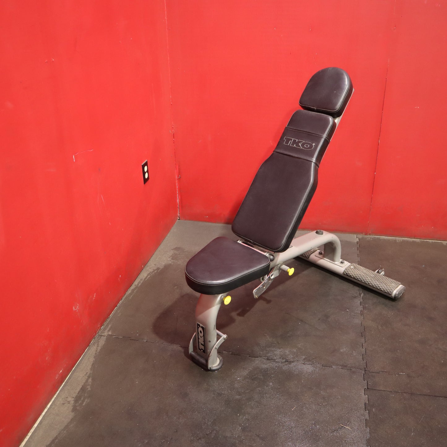 TKO Adjustable Bench (Refurbished)