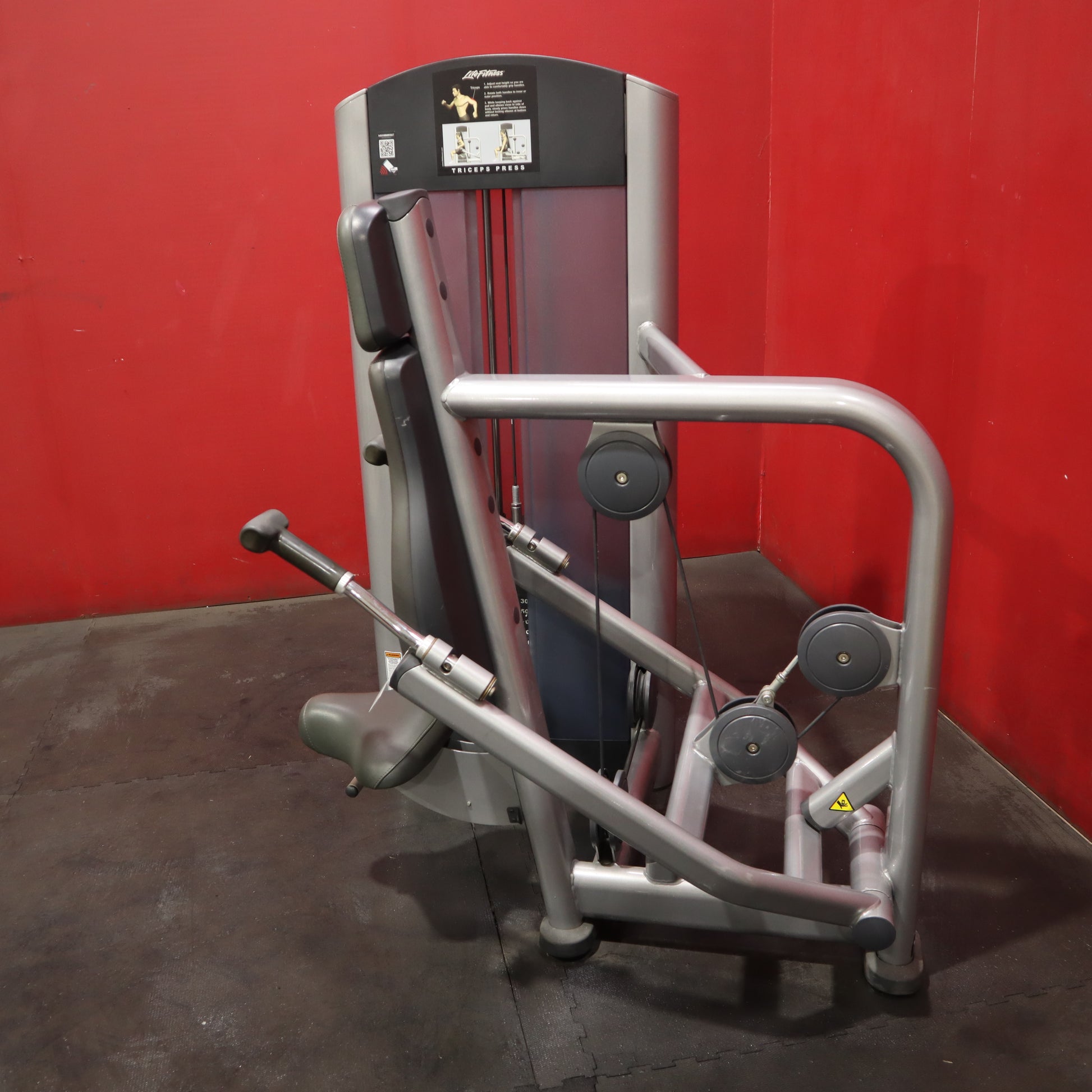 Life Fitness Signature Series Tricep Press *Black Upholstery & Handles* (Remanufactured)