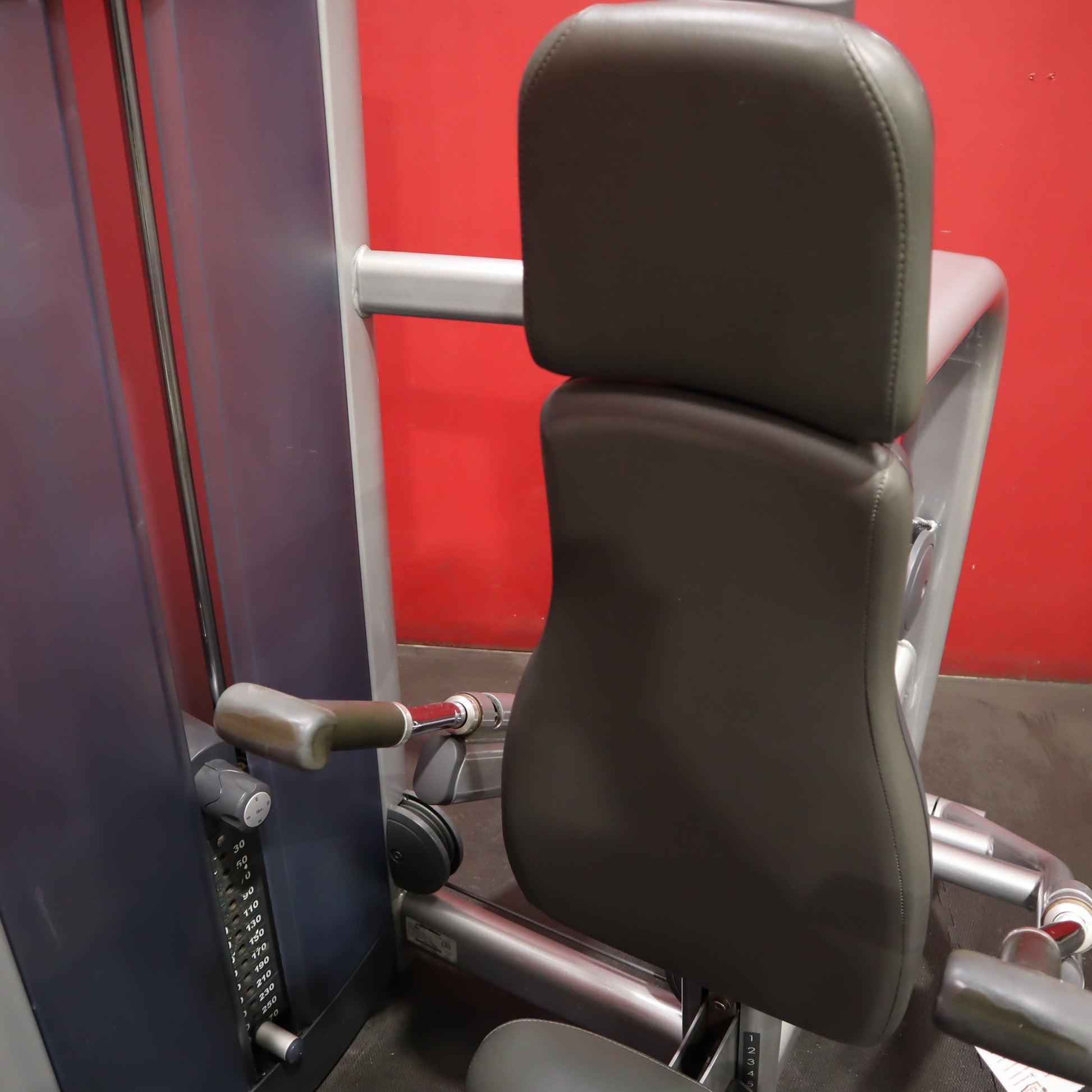 Life Fitness Signature Series Tricep Press *Black Upholstery & Handles* (Remanufactured)