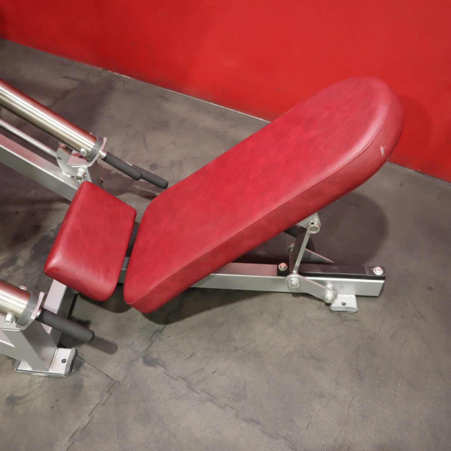 Hammer Strength Plate Loaded Linear Leg Press (Refurbished)