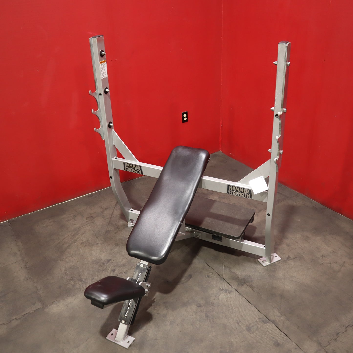 Inventario entrante: Banco incline Olympic incline Bench Press (usado)