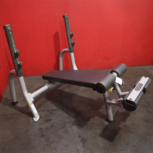 Matrix Olympic Decline Bench (Refurbished)