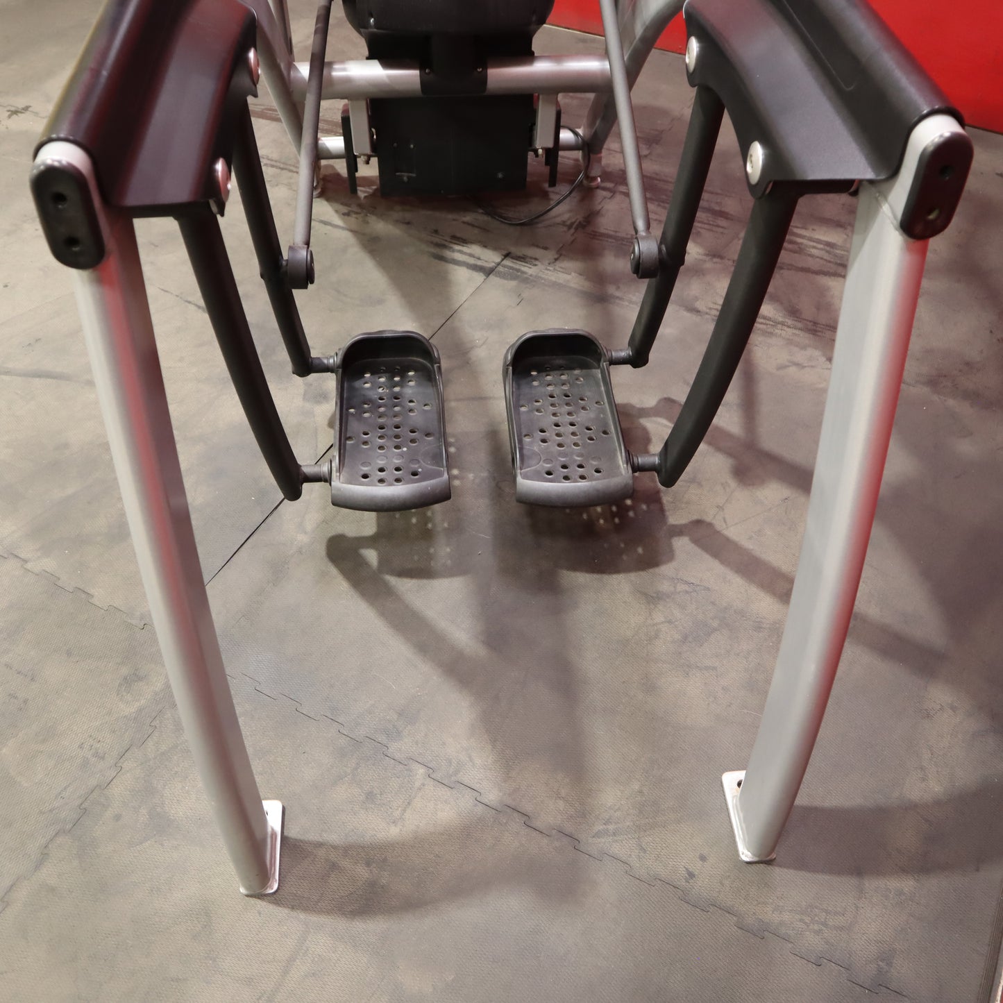 Cybex 620A Entrenador de arco para la parte inferior del cuerpo (reacondicionado)