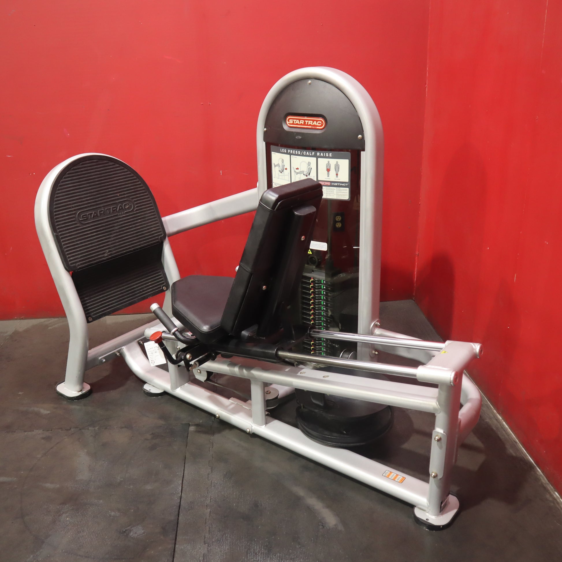 Star Trac Instinct Leg Press/Calf Raise (Remanufactured)
