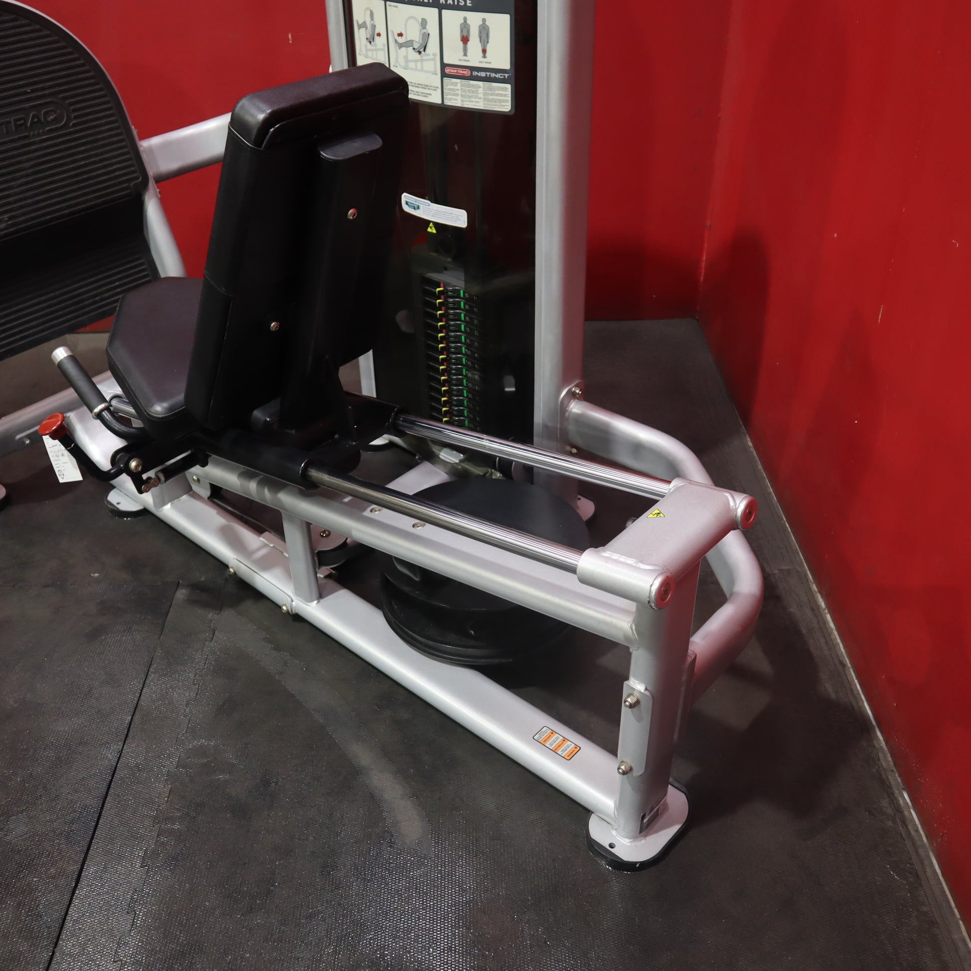 Star Trac Instinct Leg Press/Calf Raise (Remanufactured)