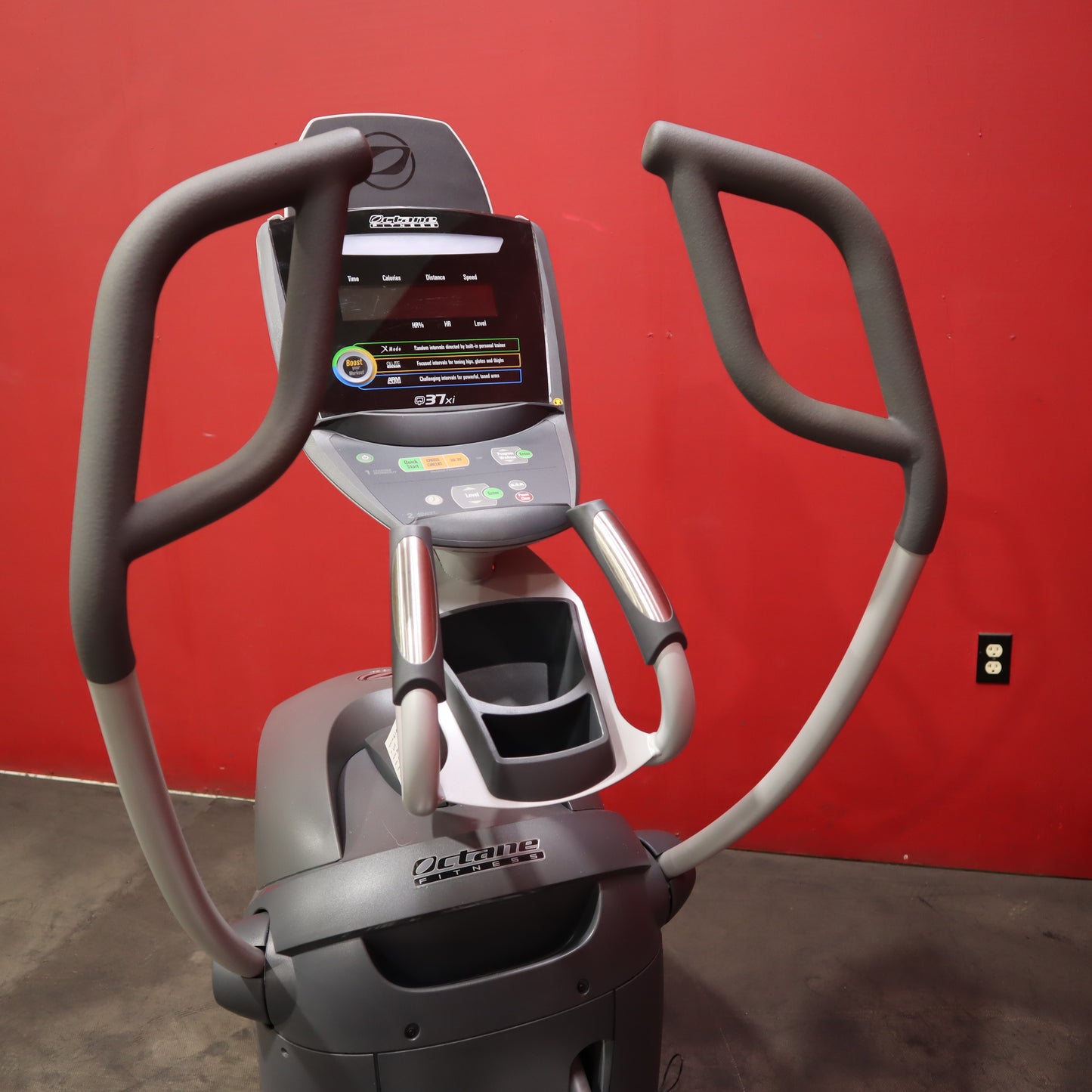 Octane Fitness Q37xi Eliptical Trainer (Reacondicionado)