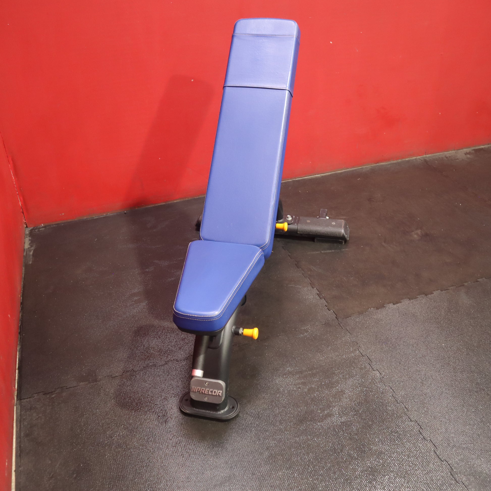 Precor Discovery Series Multi-Adjustable Bench (Remanufactured)