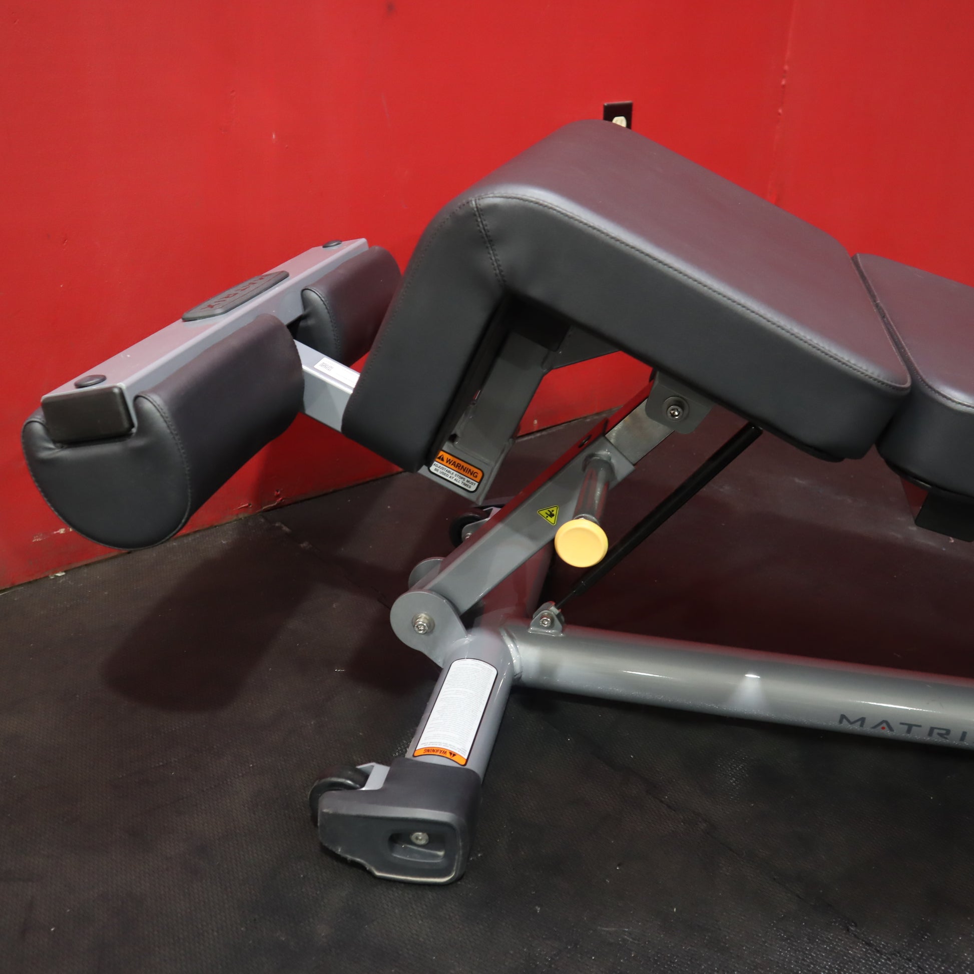 Matrix Adjustable Decline Bench (Remanufactured)