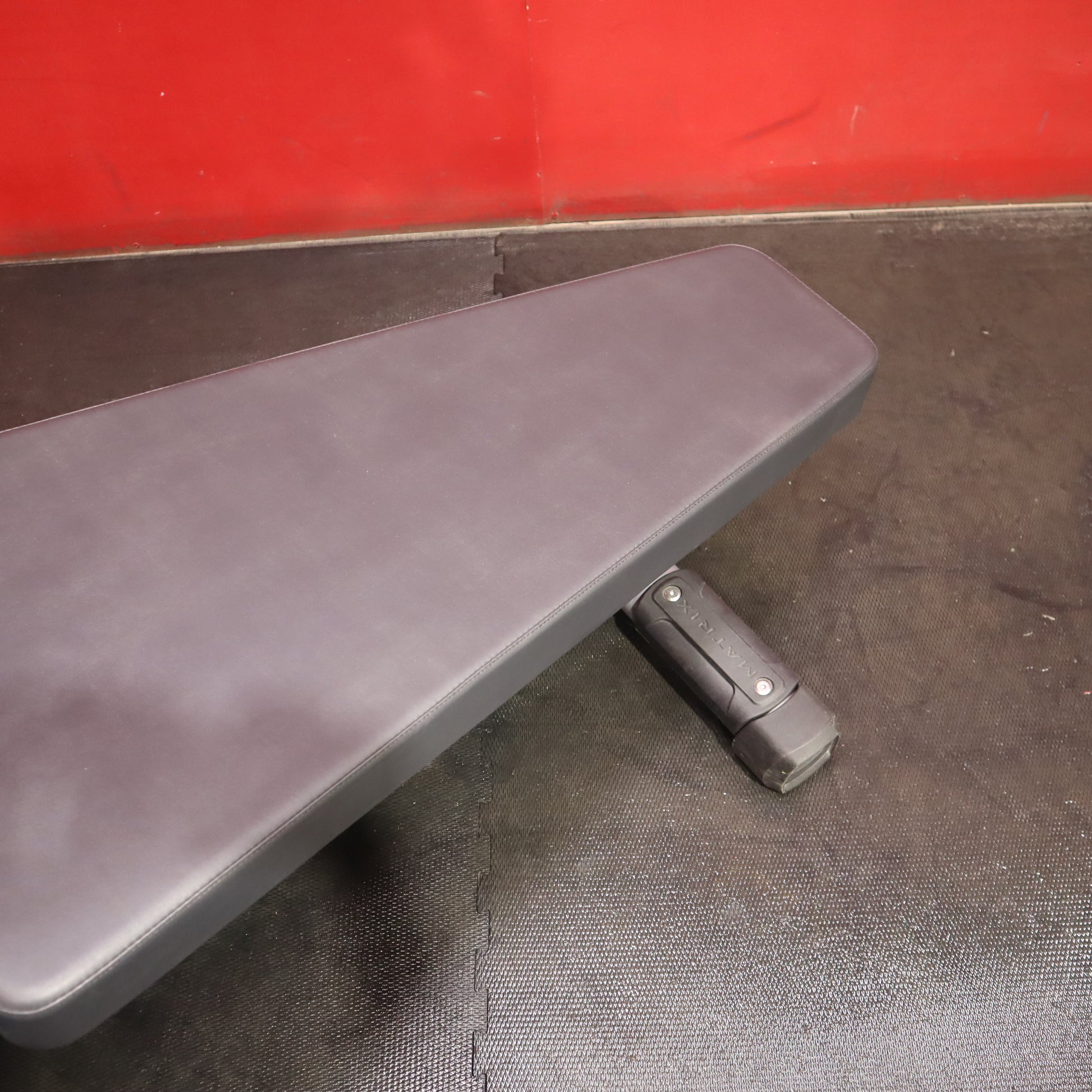 Matrix Adjustable Decline Bench (Remanufactured)