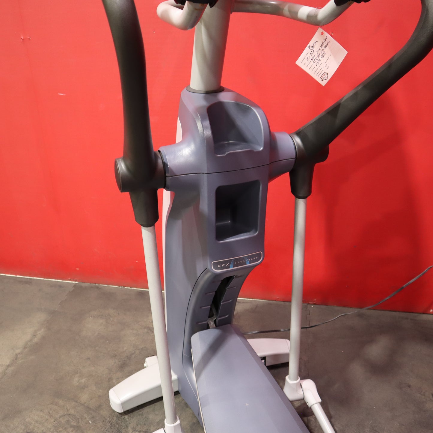 True Fitness XCS900 entrenador elíptico (reformado)