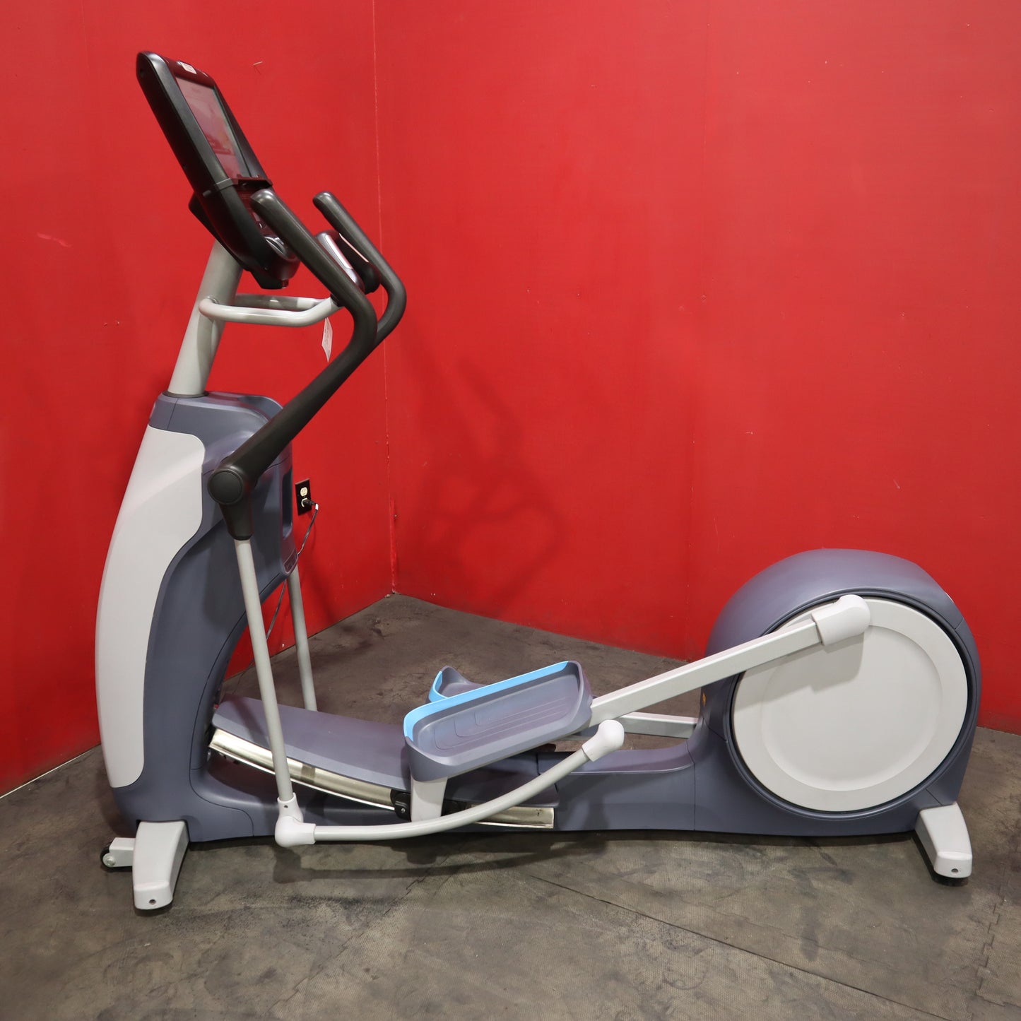 True Fitness XCS900 entrenador elíptico (reformado)