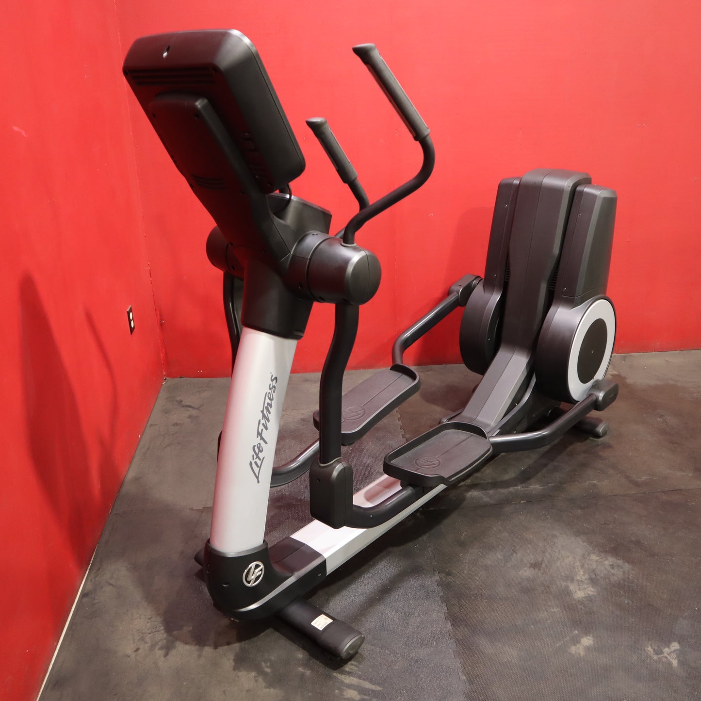 Life Fitness 95x Elliptical Trainer w/ SI Display (Refurbished)