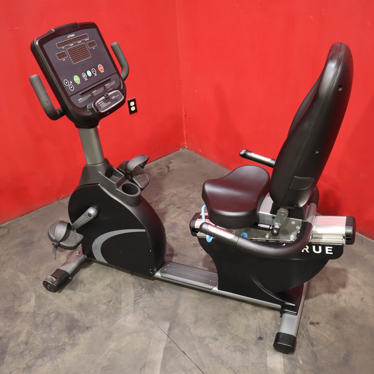 True Fitness 900 Recumbent Bike (Reacondicionado)