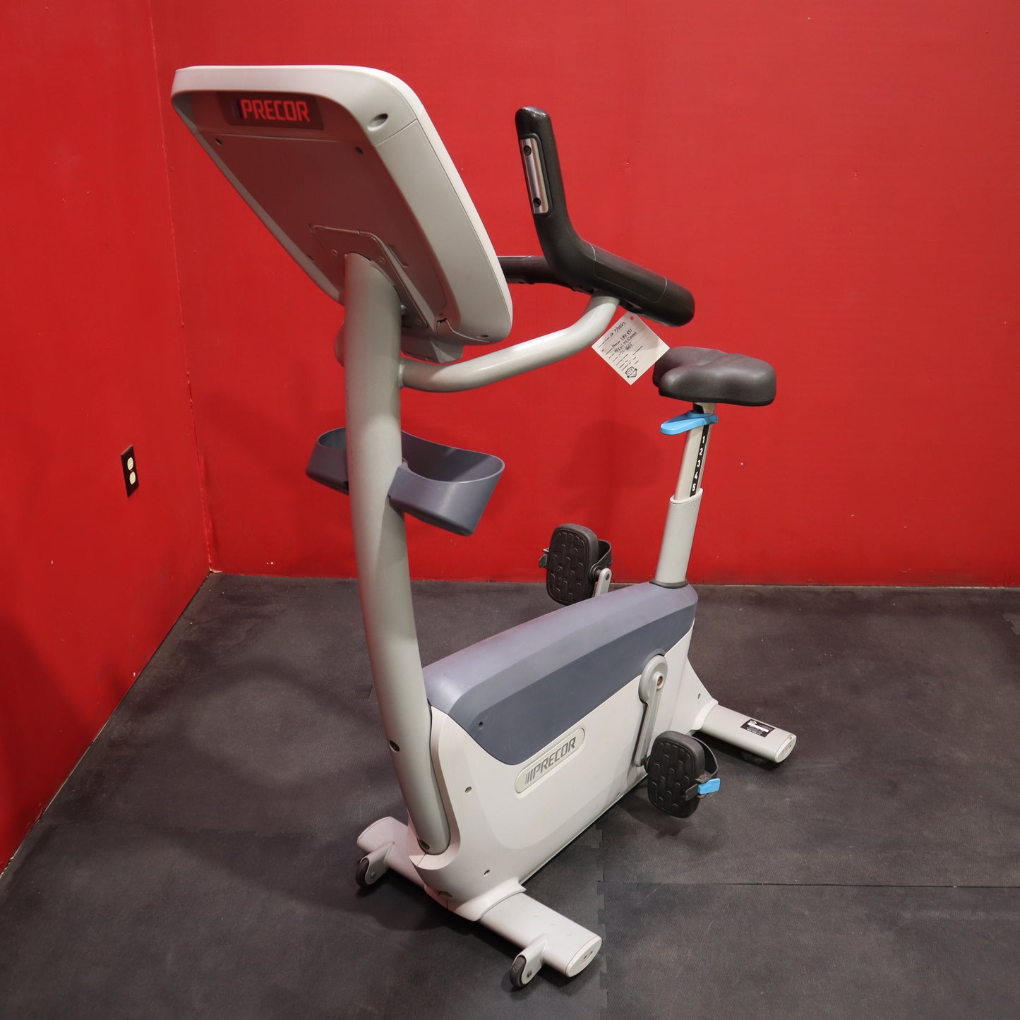 Precor UBK 835 Upright Bike w/P30 Console (Refurbished)