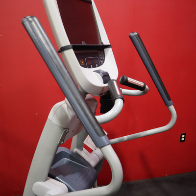 Precor EFX 885 Entrenador elíptico de cuerpo total con consola P80 (reformado)