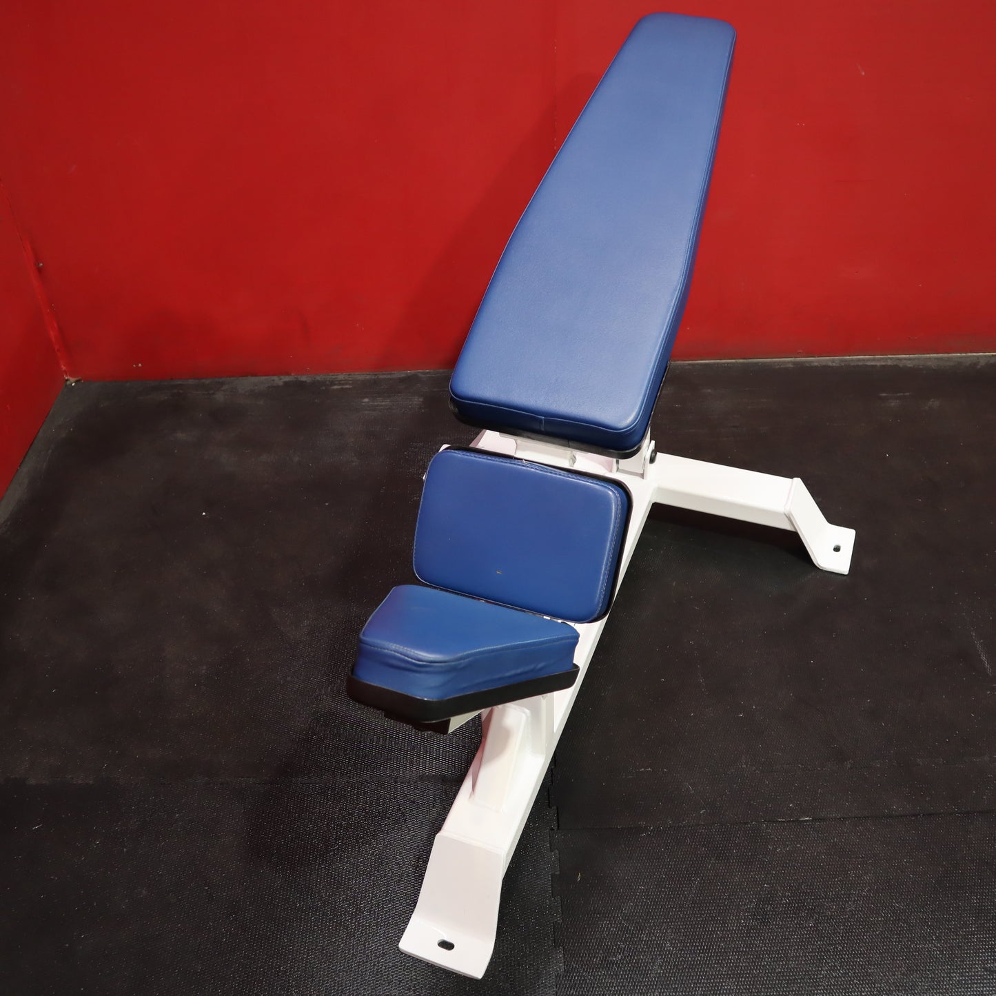 Body Masters Adjustable Incline Utility Bench (Refurbished)