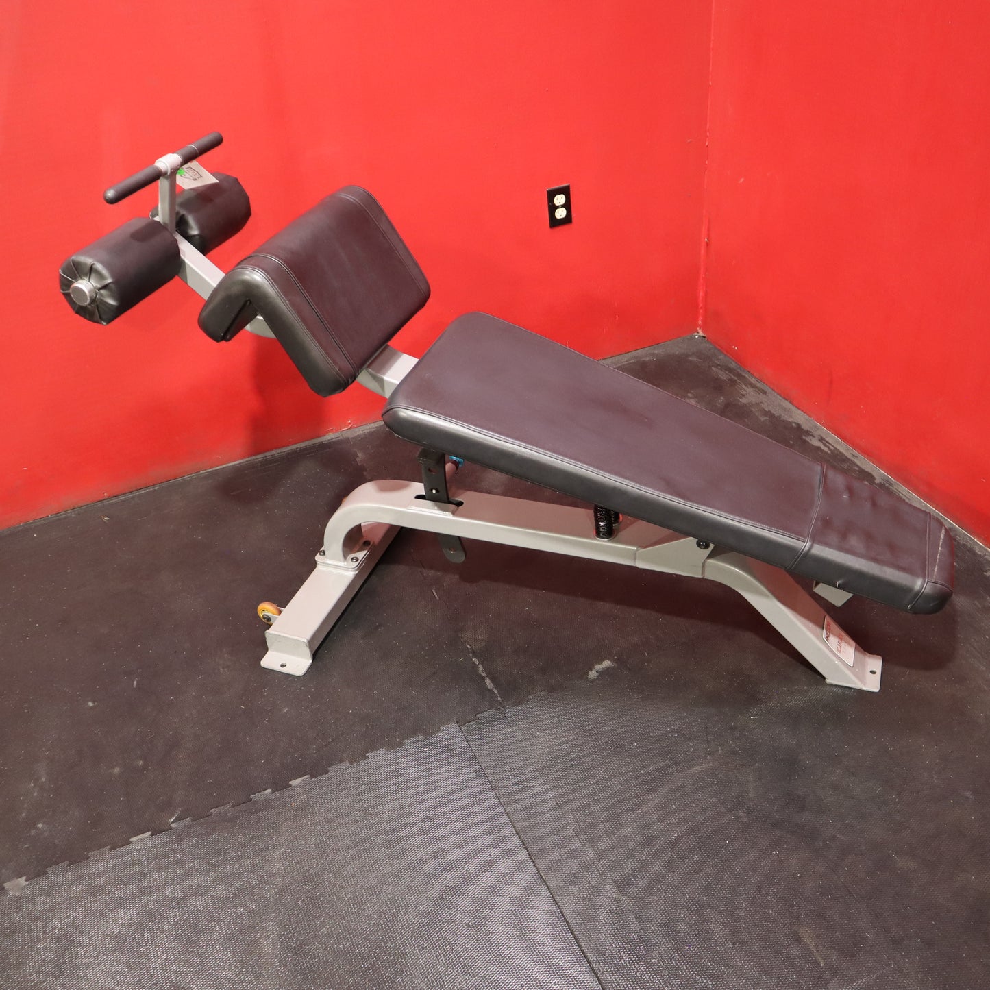 Precor Icarian Adjustable Decline Bench (Refurbished)