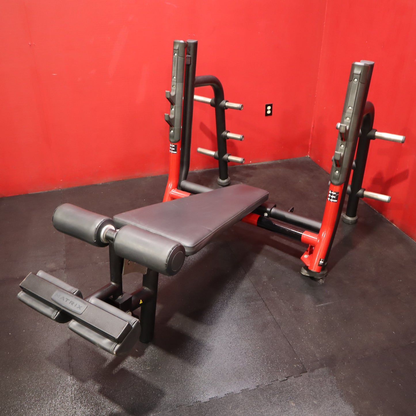 Matrix Breaker Olympic Decline Bench Press (Refurbished)