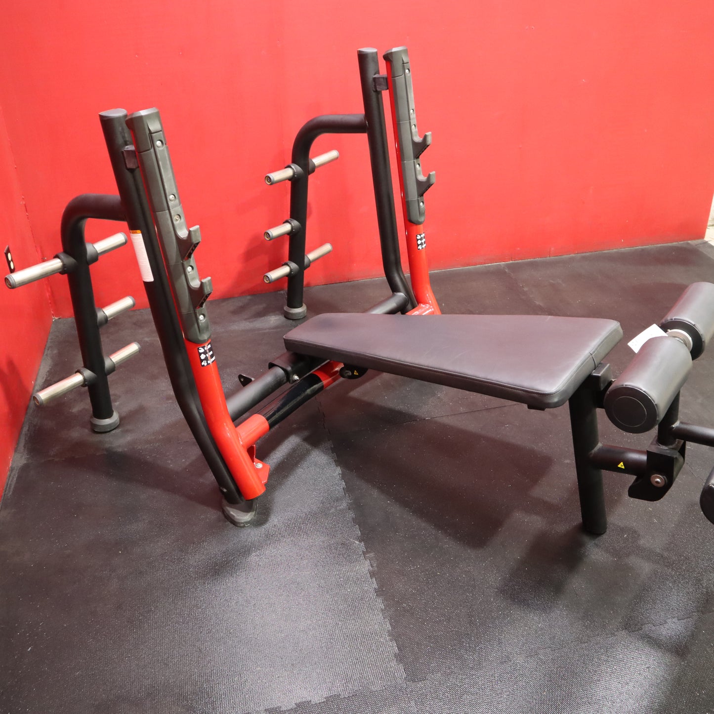 Matrix Breaker Olympic Decline Bench Press (Refurbished)