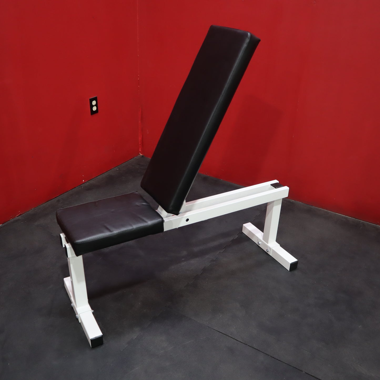 York Pro Series Flat to Incline Multi-Adjust Bench (New)