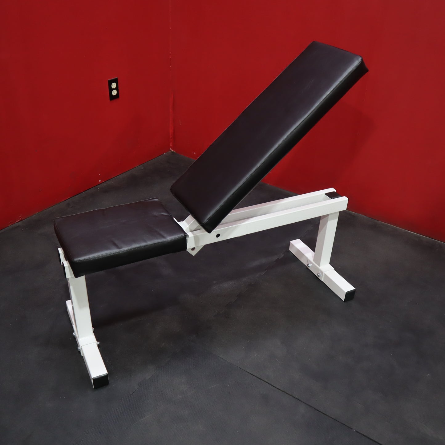 York Pro Series Flat to Incline Multi-Adjust Bench (New)