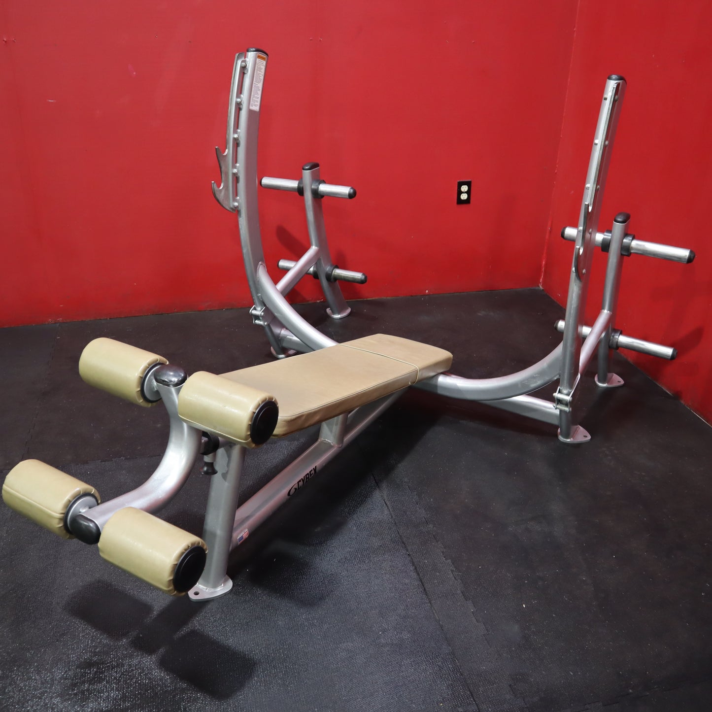 Cybex Olympic Decline Bench (Refurbished)