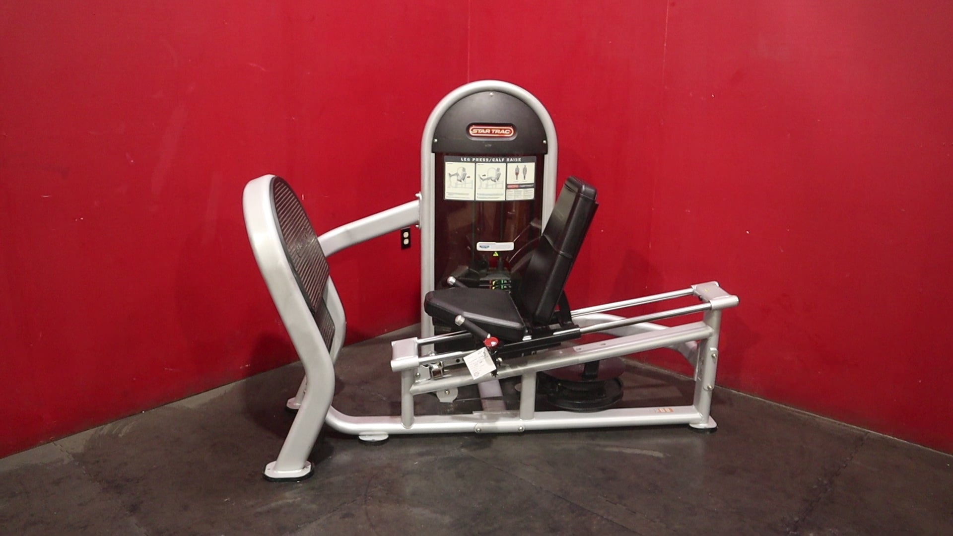 Star Trac Instinct Leg Press/Calf Raise (Remanufactured)