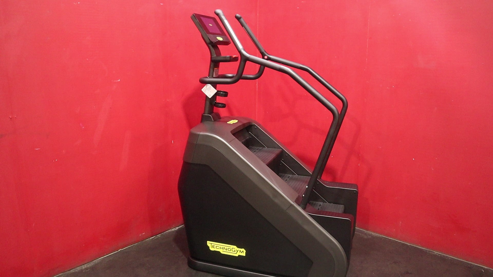Technogym Excite Live 10" Climb (Remanufactured)