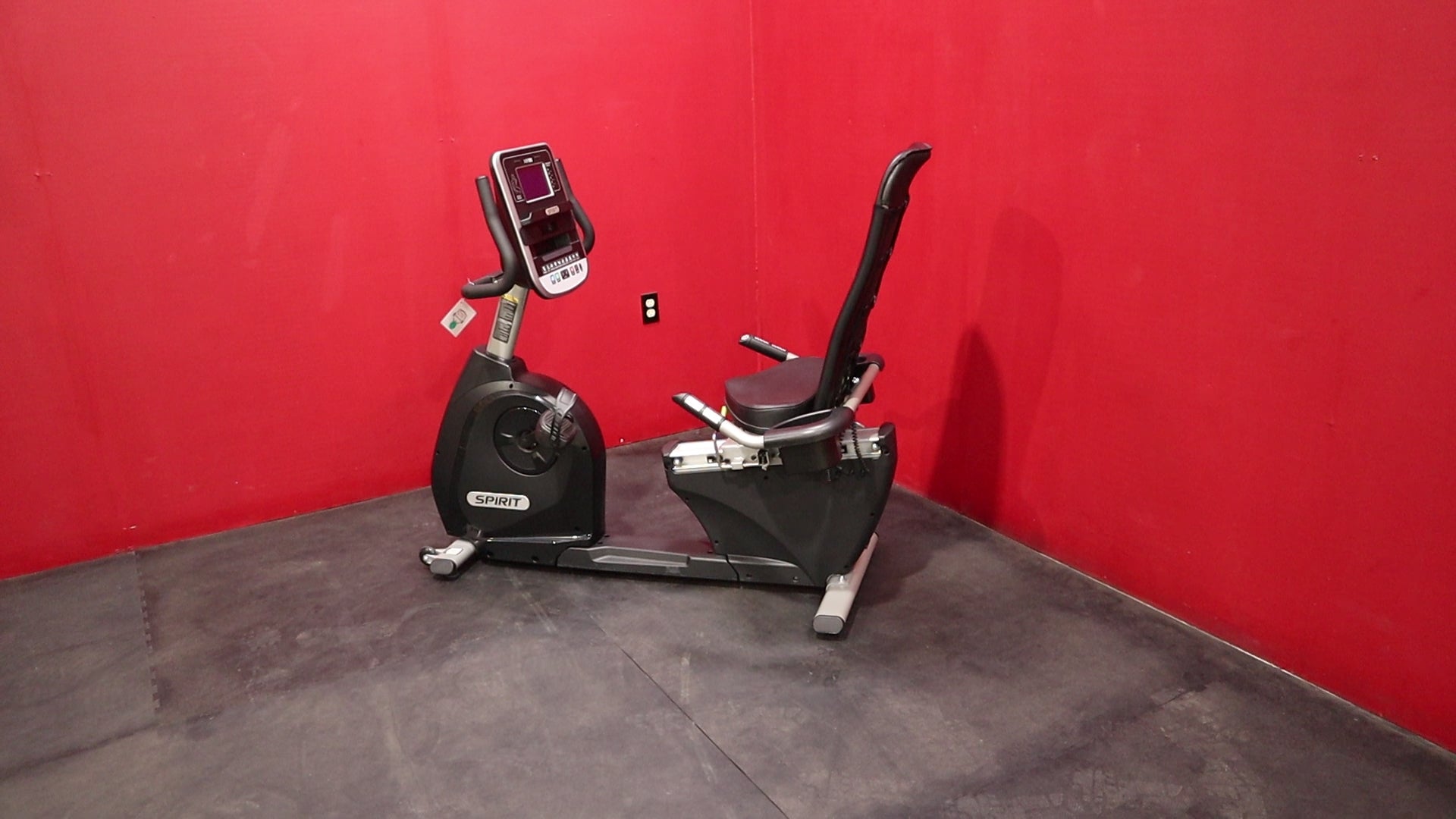 Spirit xbr55 deals recumbent bike