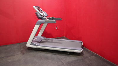 Precor TRM 731 Treadmill w/P30 Consola (Reacondicionado)