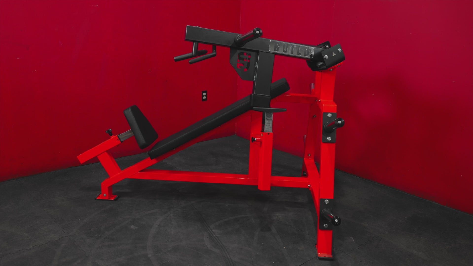 BUILD Plate Loaded Incline Chest Press (New)